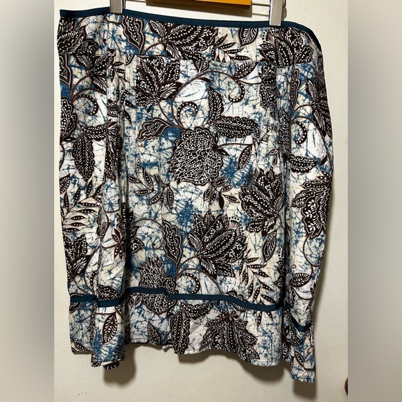 Ladies Tribal boho cotton skirt. Blue & brown floral print. Size 16 - Picture 2 of 9